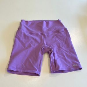 ALO lavender biker shorts